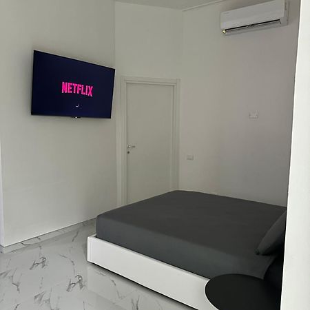 Cernusco Luxury Milanese Apartment Чернуско сул Навильо Екстериор снимка