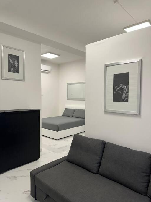 Cernusco Luxury Milanese Apartment Чернуско сул Навильо Екстериор снимка